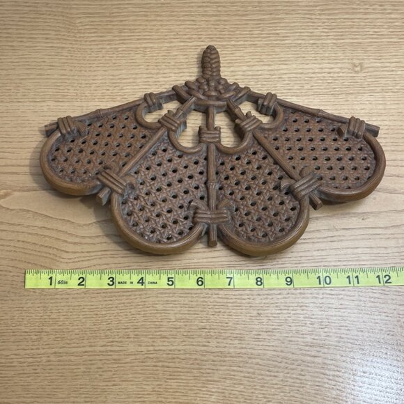 Vintage Burwood Decorative Wall Hanging Fans Set of 2 1980 Ratan Wicker Look USA - Picture 8 of 8